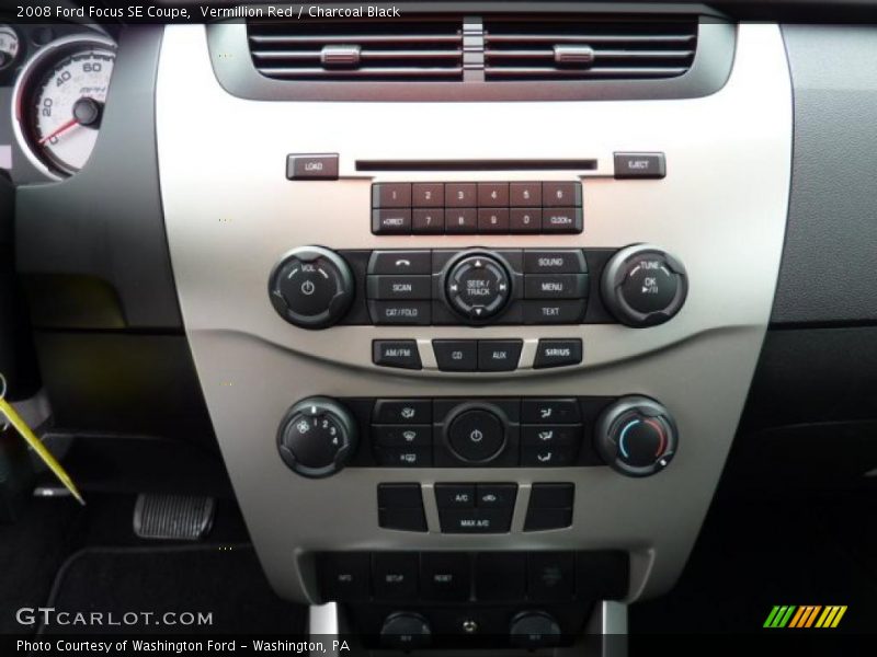 Vermillion Red / Charcoal Black 2008 Ford Focus SE Coupe