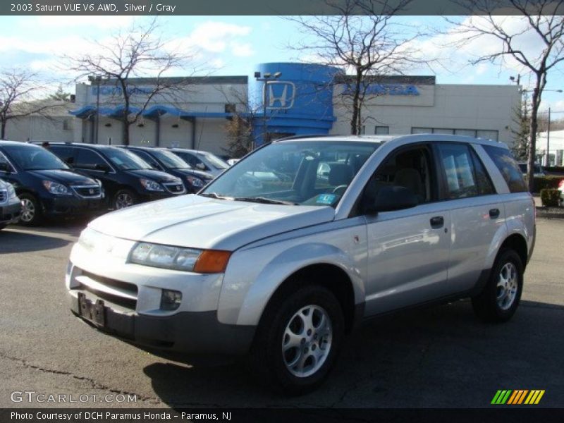 Silver / Gray 2003 Saturn VUE V6 AWD
