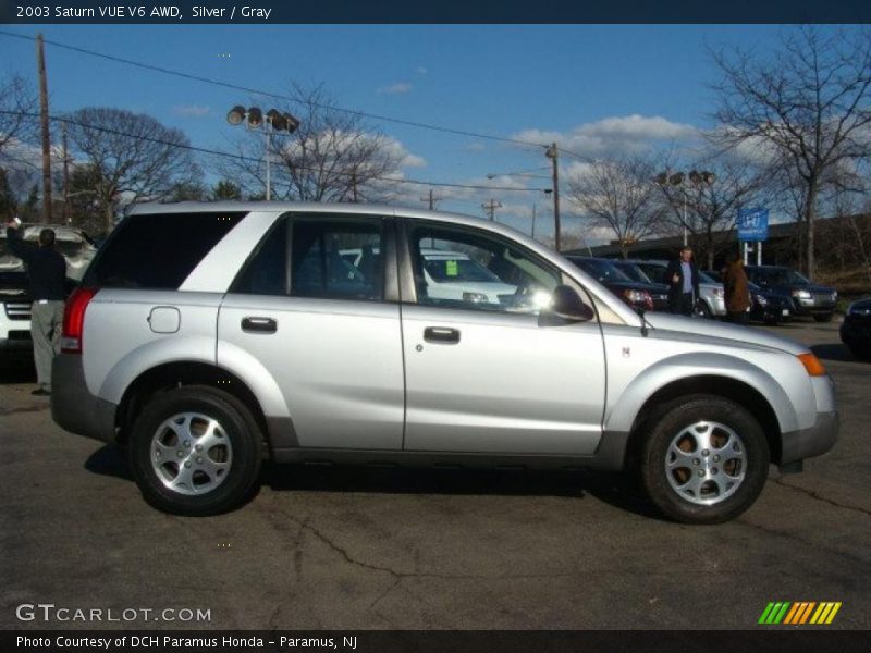 Silver / Gray 2003 Saturn VUE V6 AWD