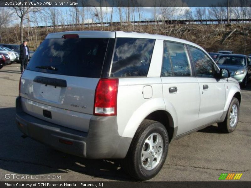 Silver / Gray 2003 Saturn VUE V6 AWD