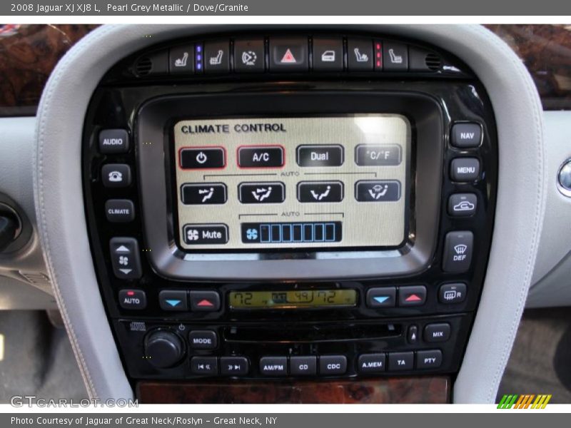Controls of 2008 XJ XJ8 L