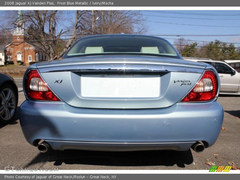 Frost Blue Metallic / Ivory/Mocha 2008 Jaguar XJ Vanden Plas