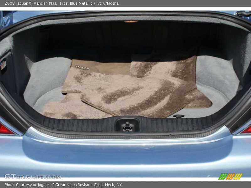 Frost Blue Metallic / Ivory/Mocha 2008 Jaguar XJ Vanden Plas