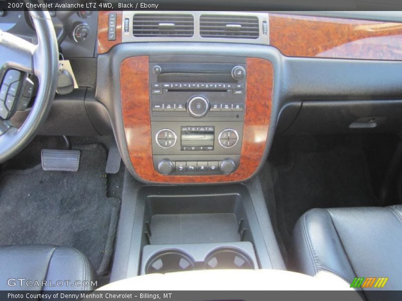 Black / Ebony 2007 Chevrolet Avalanche LTZ 4WD