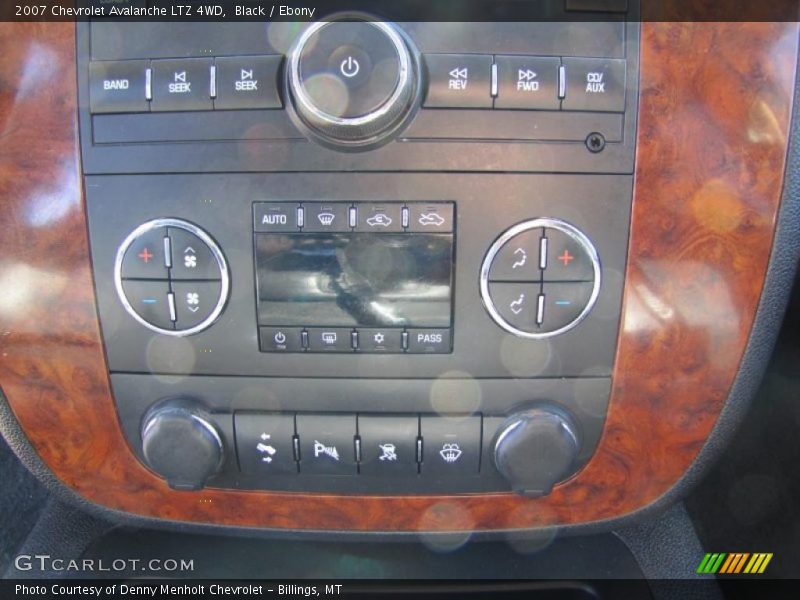 Black / Ebony 2007 Chevrolet Avalanche LTZ 4WD