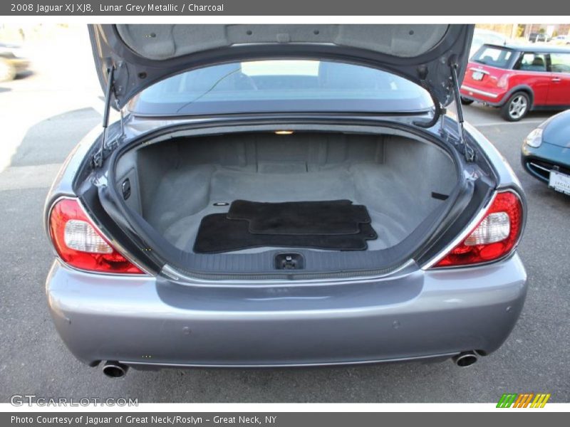  2008 XJ XJ8 Trunk