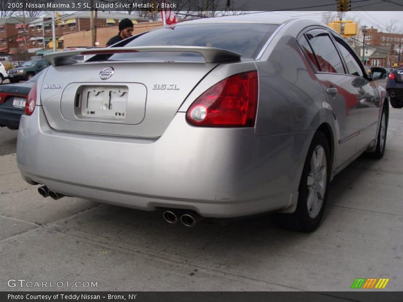 Liquid Silver Metallic / Black 2005 Nissan Maxima 3.5 SL