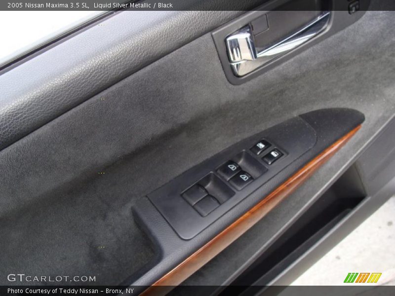 Liquid Silver Metallic / Black 2005 Nissan Maxima 3.5 SL