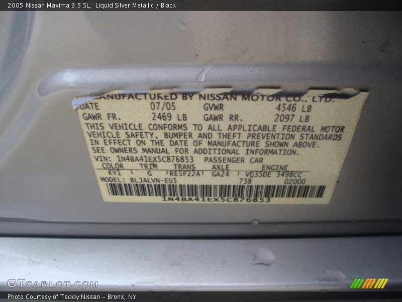 Liquid Silver Metallic / Black 2005 Nissan Maxima 3.5 SL