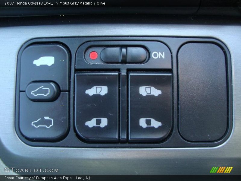 Nimbus Gray Metallic / Olive 2007 Honda Odyssey EX-L