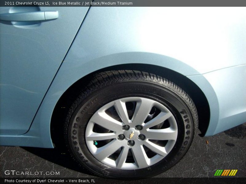 Ice Blue Metallic / Jet Black/Medium Titanium 2011 Chevrolet Cruze LS