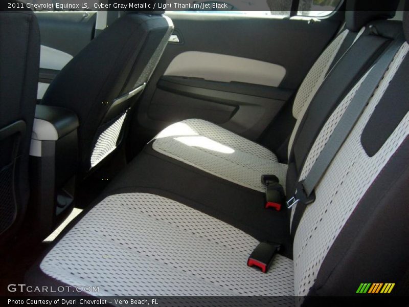 Cyber Gray Metallic / Light Titanium/Jet Black 2011 Chevrolet Equinox LS