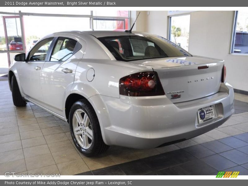 Bright Silver Metallic / Black 2011 Dodge Avenger Mainstreet