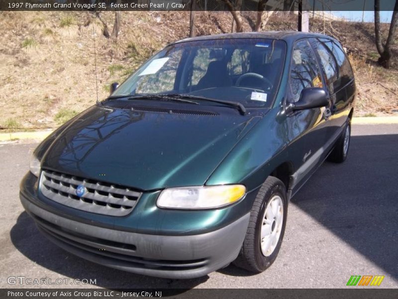 Forest Green Pearl / Gray 1997 Plymouth Grand Voyager SE