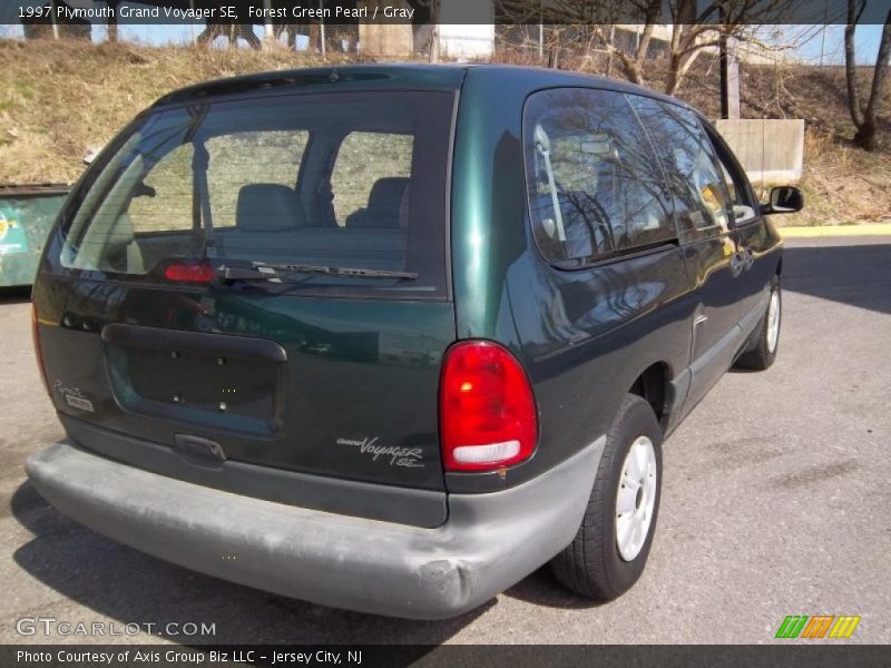 Forest Green Pearl / Gray 1997 Plymouth Grand Voyager SE