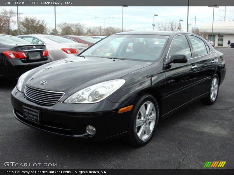 Front 3/4 View of 2005 ES 330