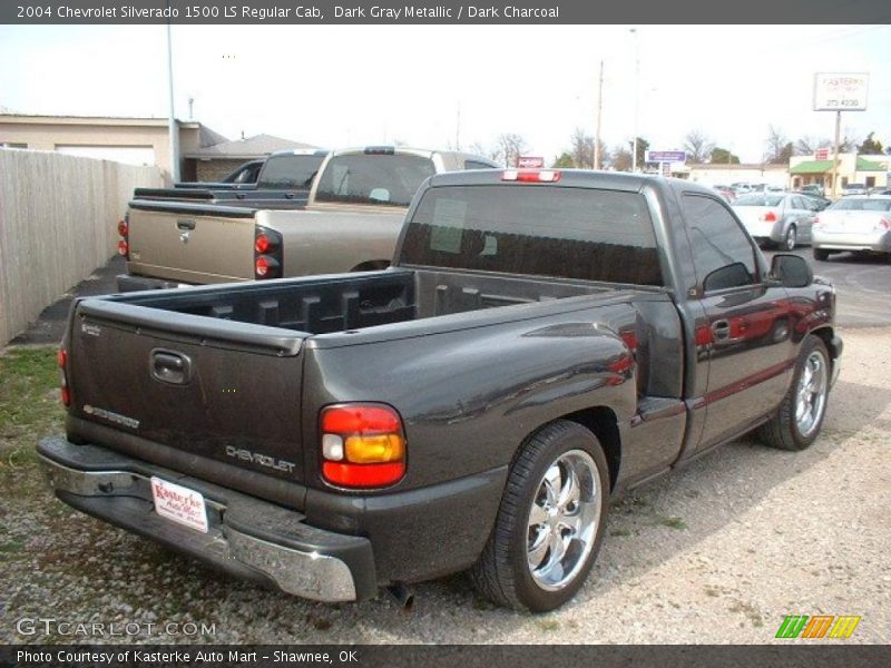 Dark Gray Metallic / Dark Charcoal 2004 Chevrolet Silverado 1500 LS Regular Cab