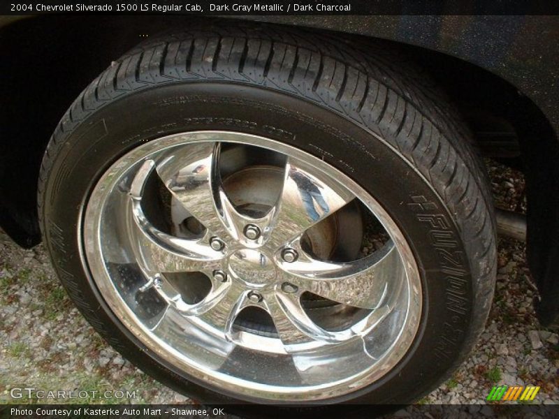 Dark Gray Metallic / Dark Charcoal 2004 Chevrolet Silverado 1500 LS Regular Cab