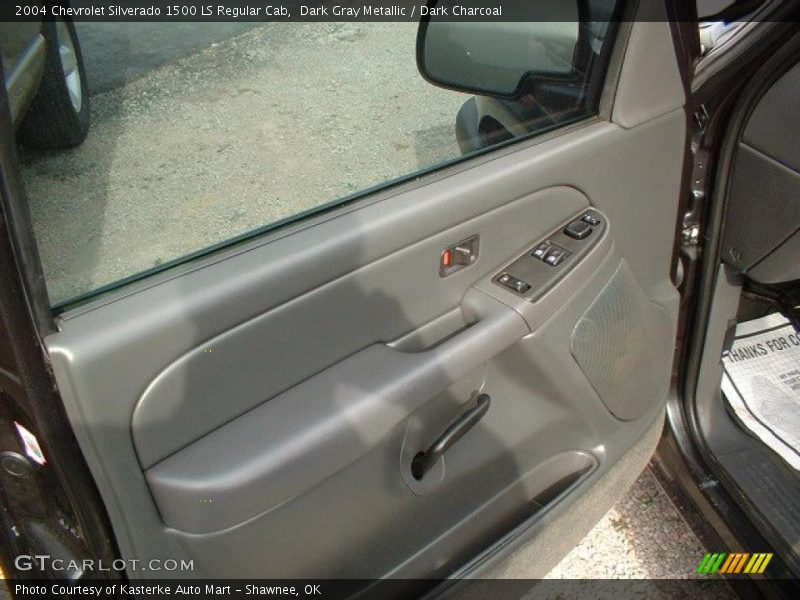 Dark Gray Metallic / Dark Charcoal 2004 Chevrolet Silverado 1500 LS Regular Cab