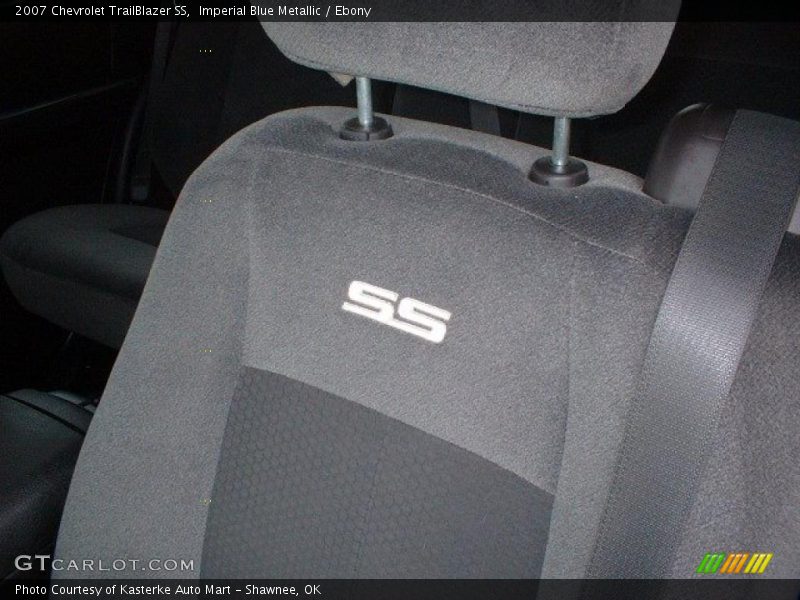  2007 TrailBlazer SS Ebony Interior