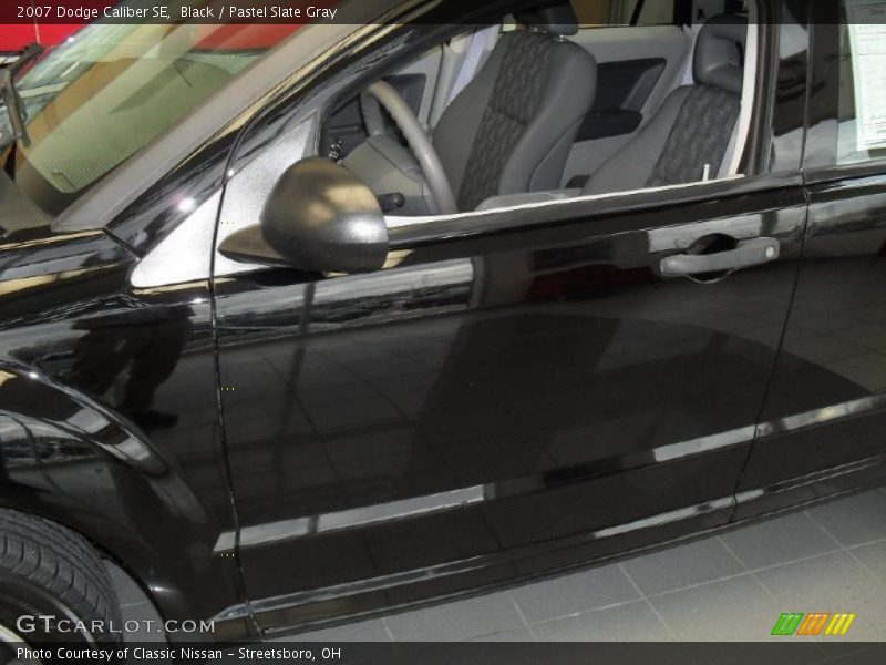 Black / Pastel Slate Gray 2007 Dodge Caliber SE
