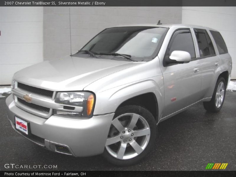 Front 3/4 View of 2007 TrailBlazer SS