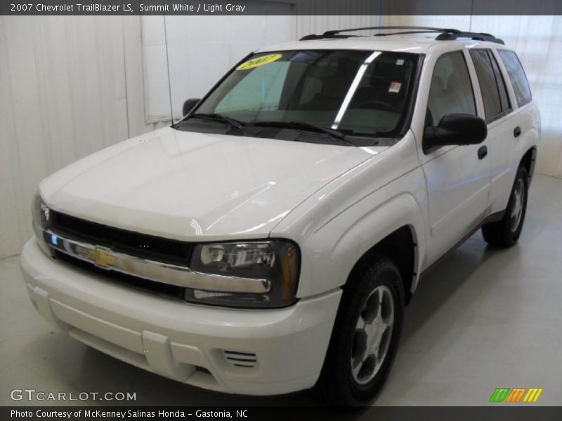 Summit White / Light Gray 2007 Chevrolet TrailBlazer LS