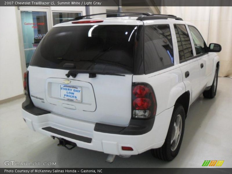 Summit White / Light Gray 2007 Chevrolet TrailBlazer LS