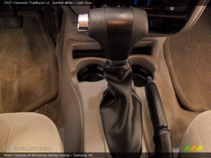 Summit White / Light Gray 2007 Chevrolet TrailBlazer LS
