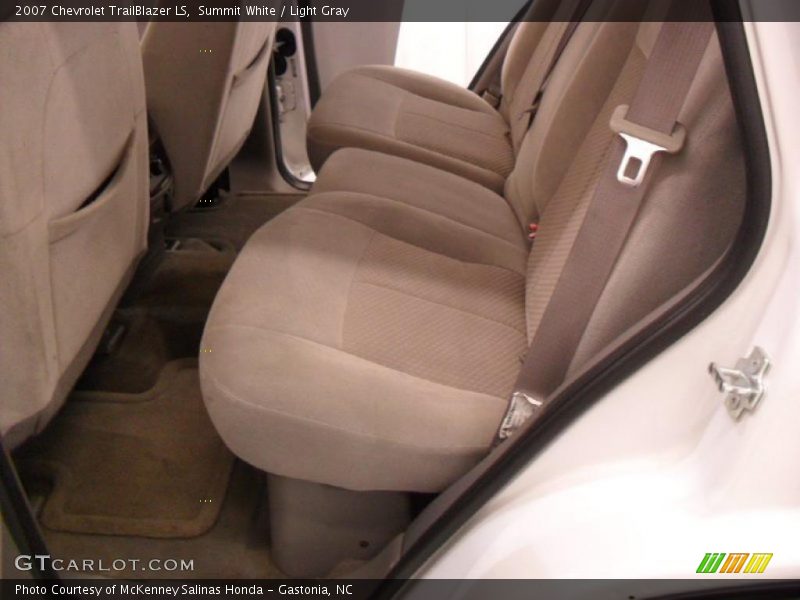Summit White / Light Gray 2007 Chevrolet TrailBlazer LS
