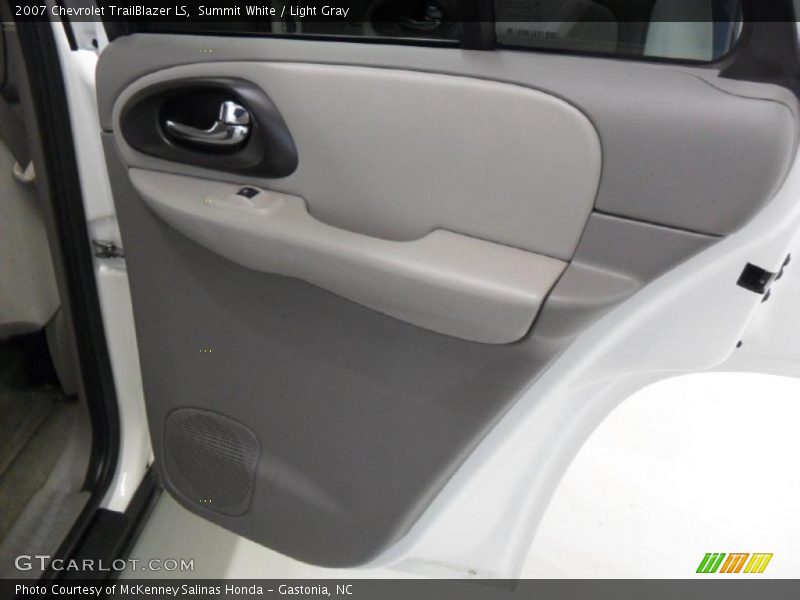 Summit White / Light Gray 2007 Chevrolet TrailBlazer LS