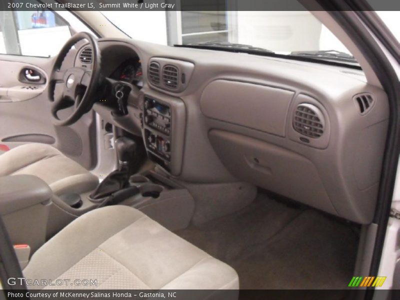 Summit White / Light Gray 2007 Chevrolet TrailBlazer LS