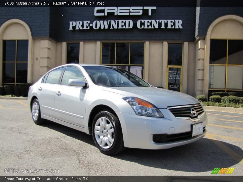 Radiant Silver Metallic / Frost 2009 Nissan Altima 2.5 S