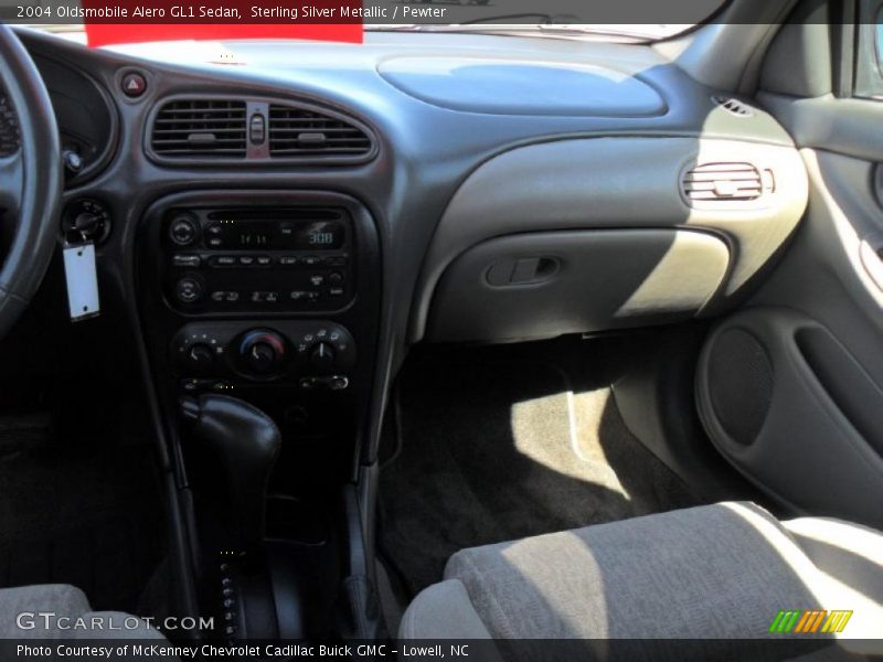 Sterling Silver Metallic / Pewter 2004 Oldsmobile Alero GL1 Sedan