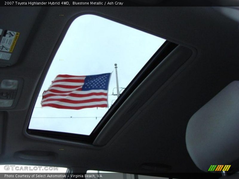 Sunroof of 2007 Highlander Hybrid 4WD