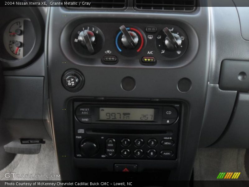 Granite Metallic / Gray 2004 Nissan Xterra XE