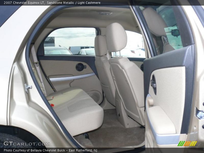 Sandstone Metallic / Light Cashmere 2007 Chevrolet Equinox LT