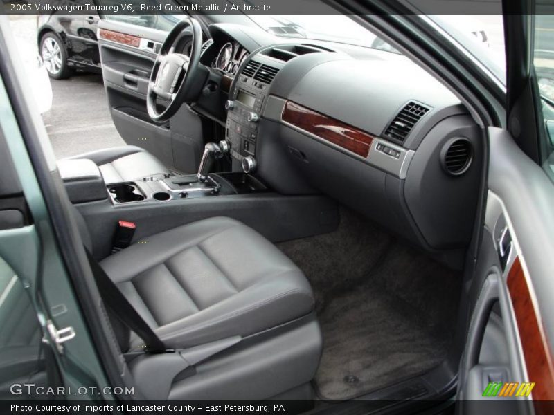 Reed Green Metallic / Anthracite 2005 Volkswagen Touareg V6