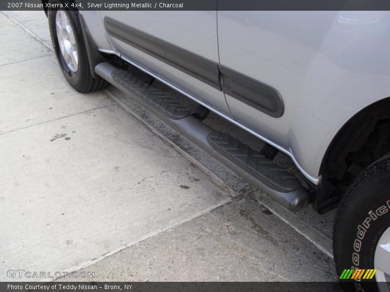 Silver Lightning Metallic / Charcoal 2007 Nissan Xterra X 4x4