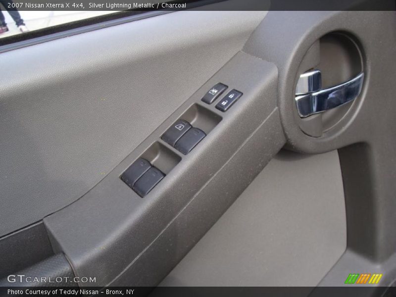 Silver Lightning Metallic / Charcoal 2007 Nissan Xterra X 4x4