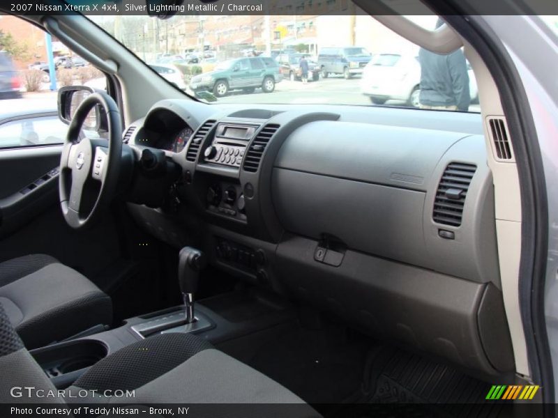 Silver Lightning Metallic / Charcoal 2007 Nissan Xterra X 4x4