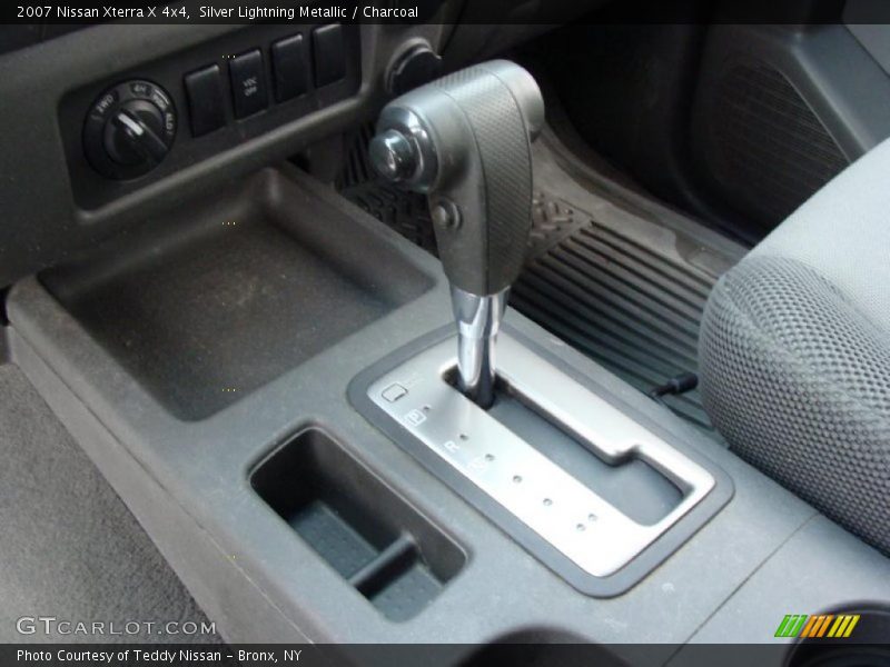 Silver Lightning Metallic / Charcoal 2007 Nissan Xterra X 4x4