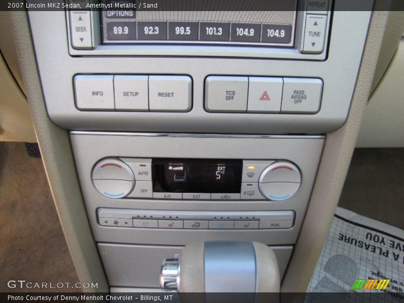Controls of 2007 MKZ Sedan