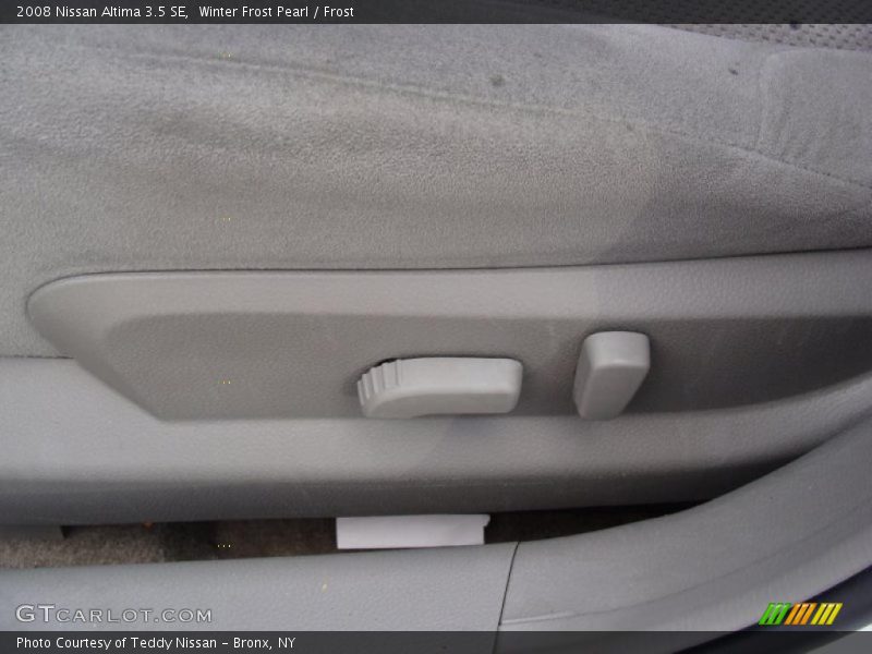 Winter Frost Pearl / Frost 2008 Nissan Altima 3.5 SE