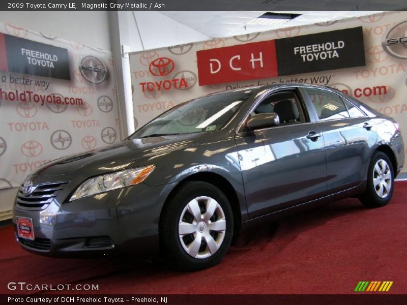 Magnetic Gray Metallic / Ash 2009 Toyota Camry LE