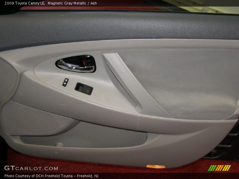 Magnetic Gray Metallic / Ash 2009 Toyota Camry LE