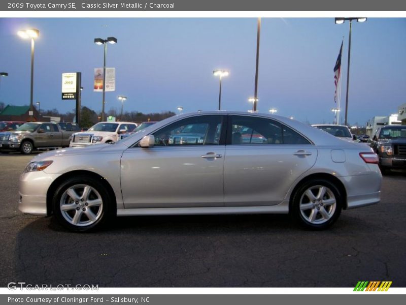 Classic Silver Metallic / Charcoal 2009 Toyota Camry SE