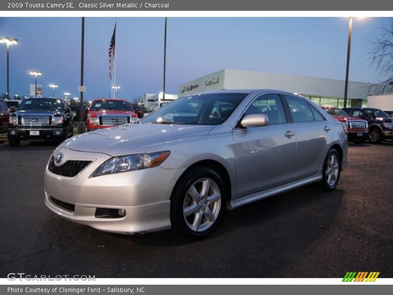Classic Silver Metallic / Charcoal 2009 Toyota Camry SE