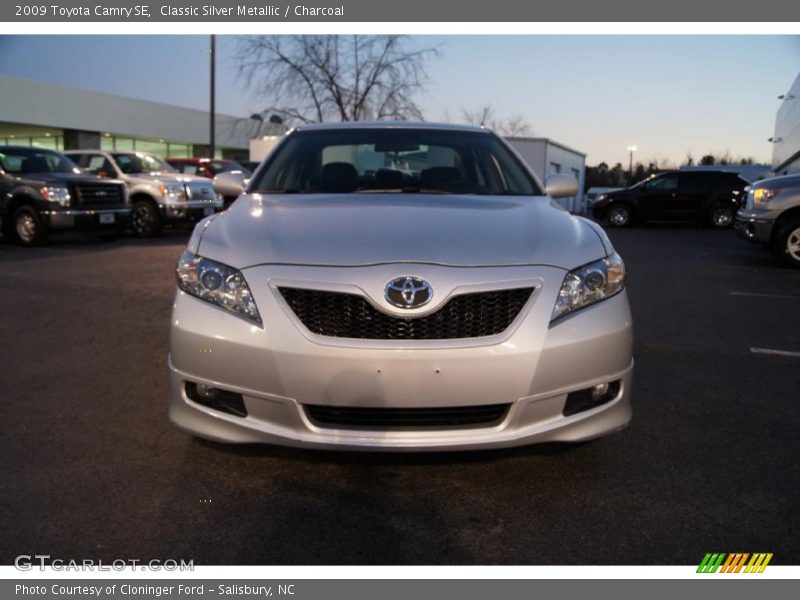Classic Silver Metallic / Charcoal 2009 Toyota Camry SE