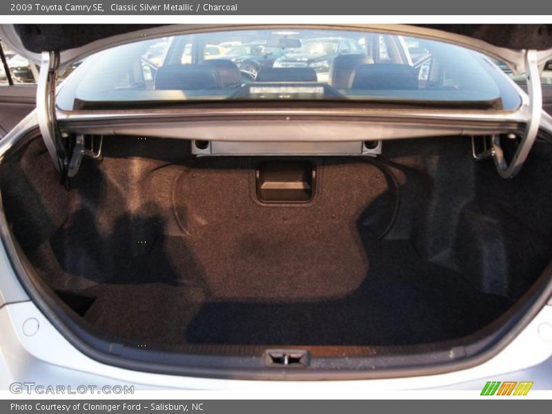 Classic Silver Metallic / Charcoal 2009 Toyota Camry SE
